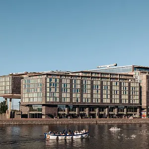 Doubletree By Hilton Station Hotel