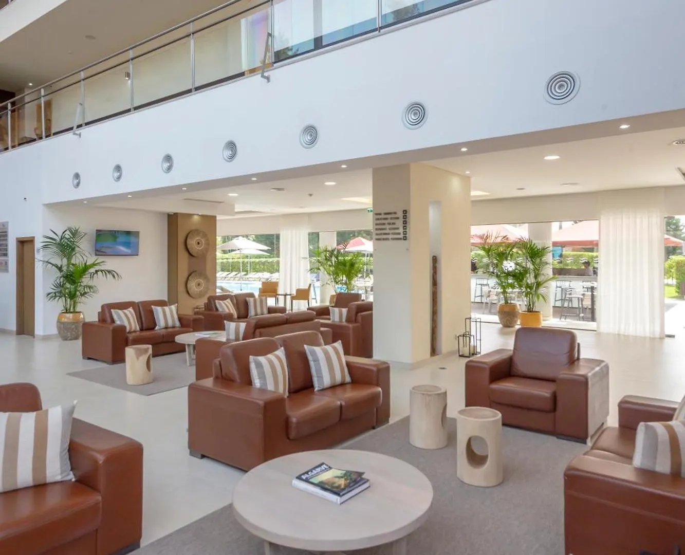 Areias Village Beach Suite Hotel Albufeira 4*,  Portugal